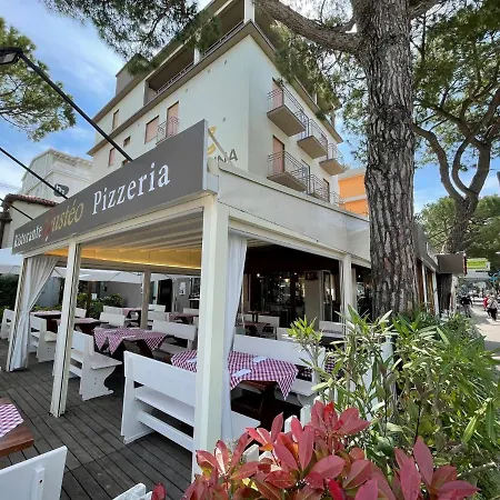 Hotel Cristina 2*