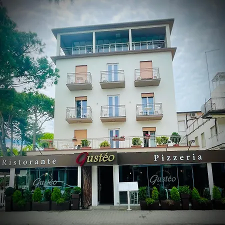 Cristina Hotel