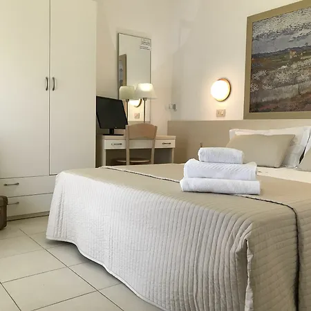 Hotel Cristina 2*