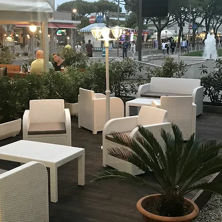 Hotel Cristina 2*